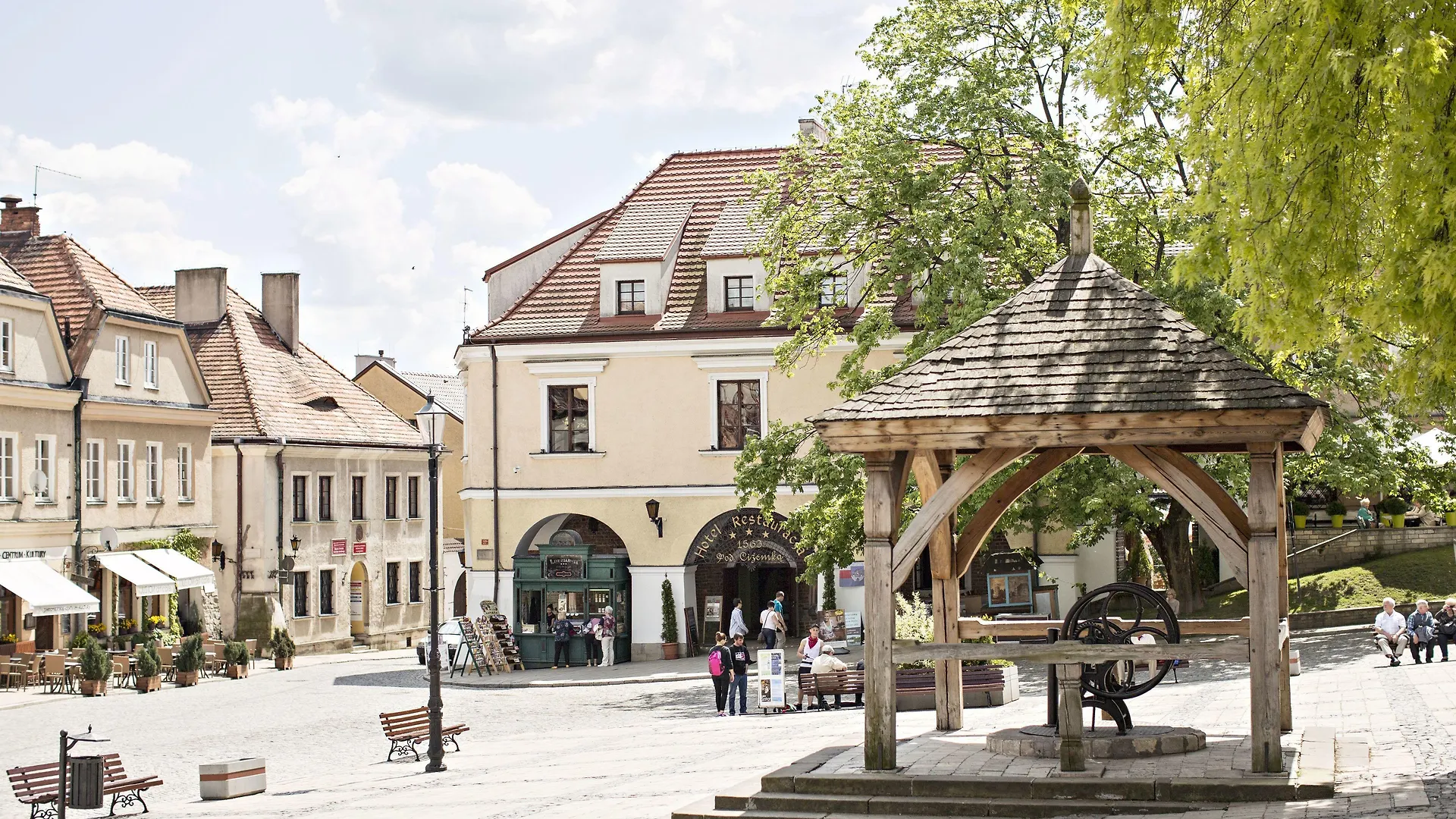 Gdzie Nocować w Sandomierzu: 4 Hotele w Centrum